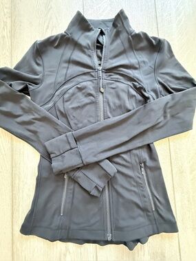 Lululemon Define Jacket Size 4 Black Full Zip Thumbholes